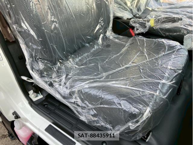 Mitsubishi CANTER 2025-11 4321204-18
