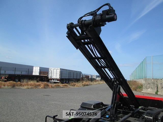 Mitsubishi CANTER 2025-11 4370053-13
