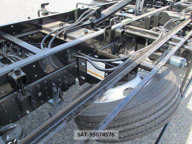 Mitsubishi CANTER 2025-11 4370053-14
