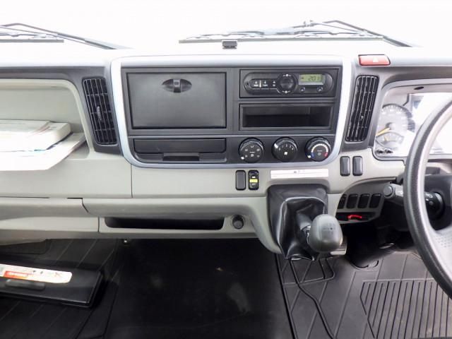 Mitsubishi CANTER 2018-10 4384408-12