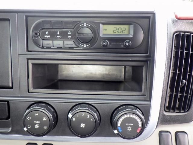 Mitsubishi CANTER 2018-10 4384408-15