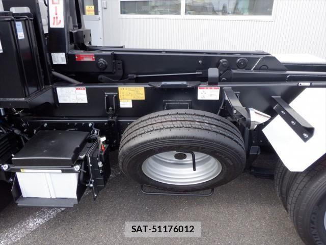 Mitsubishi CANTER 2025-09 4419967-10