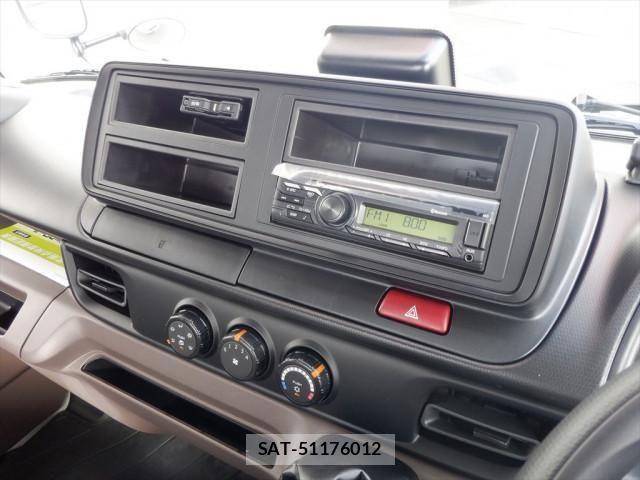 Mitsubishi CANTER 2025-09 4419967-16