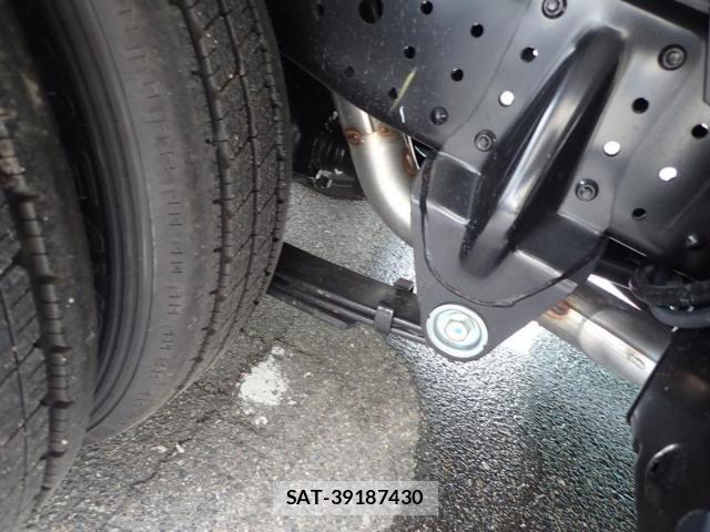Mitsubishi CANTER 2025-12 4588403-9
