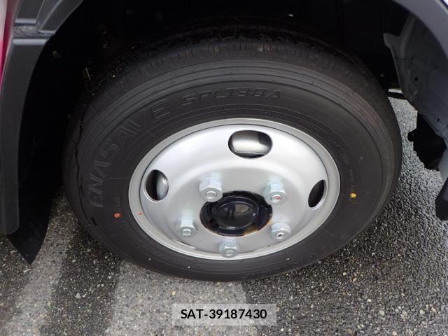 Mitsubishi CANTER 2025-12 4588403-29