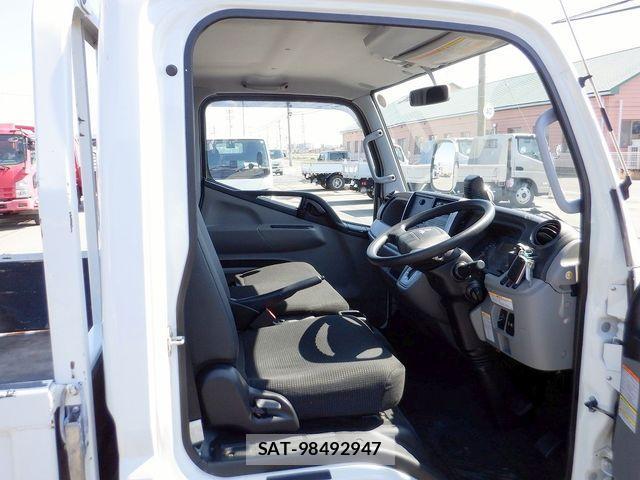 Mitsubishi CANTER 2023-01 4588529-12