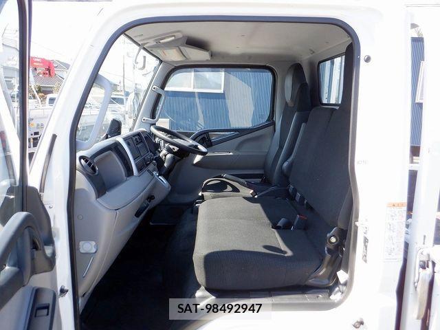 Mitsubishi CANTER 2023-01 4588529-13