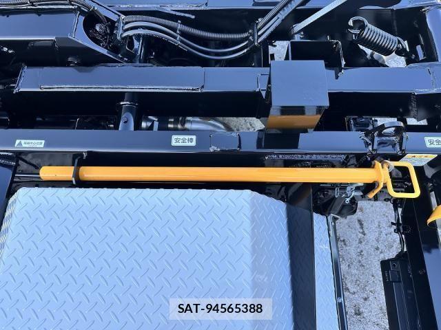 Mitsubishi CANTER 2025-11 4588385-26