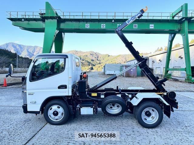 Mitsubishi CANTER 2025-11 4588385-5