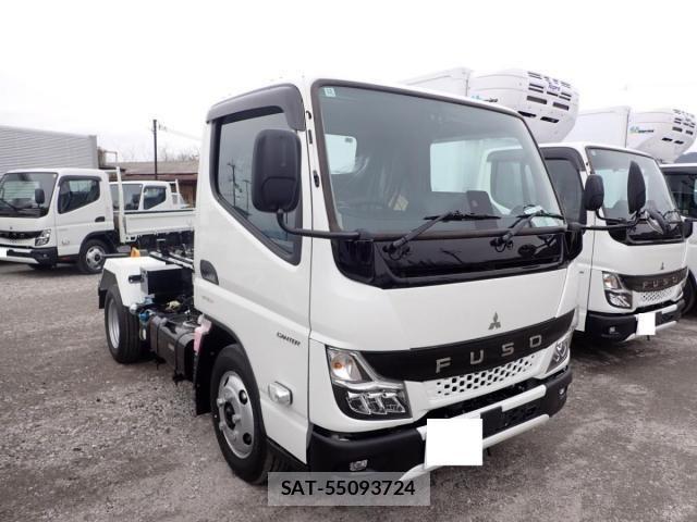 Mitsubishi CANTER 2025-12 4588389-0