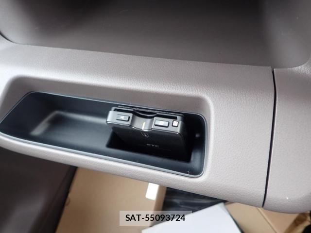 Mitsubishi CANTER 2025-12 4588389-9