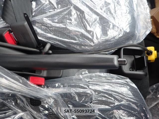 Mitsubishi CANTER 2025-12 4588389-11