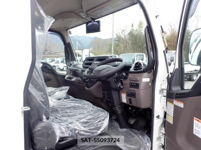 Mitsubishi CANTER 2025-12 4588389-6