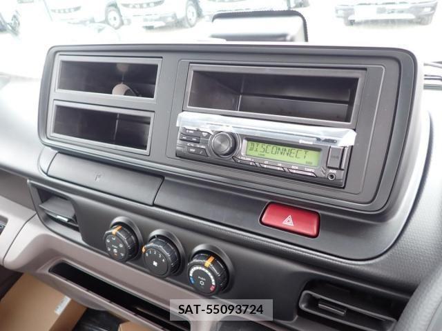 Mitsubishi CANTER 2025-12 4588389-7
