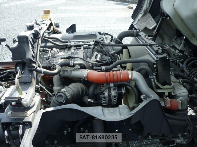 Mitsubishi CANTER 2021-04 4588372-23