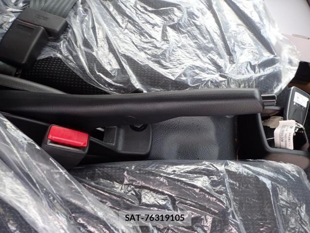 Mitsubishi CANTER 2025-12 4588406-15