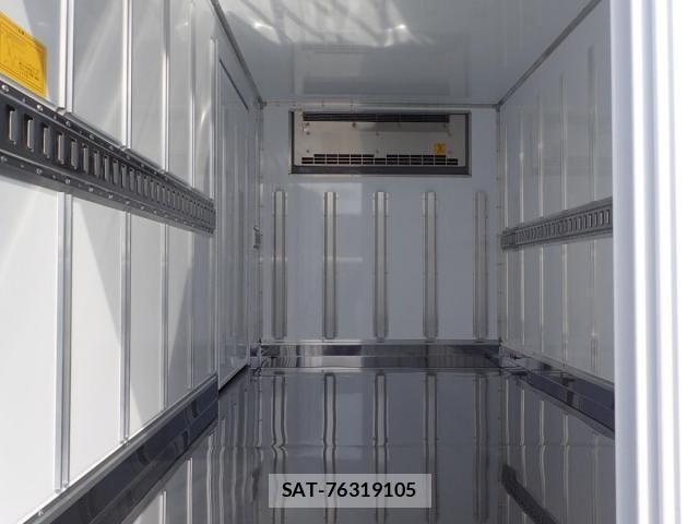 Mitsubishi CANTER 2025-12 4588406-2