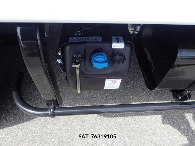 Mitsubishi CANTER 2025-12 4588406-6