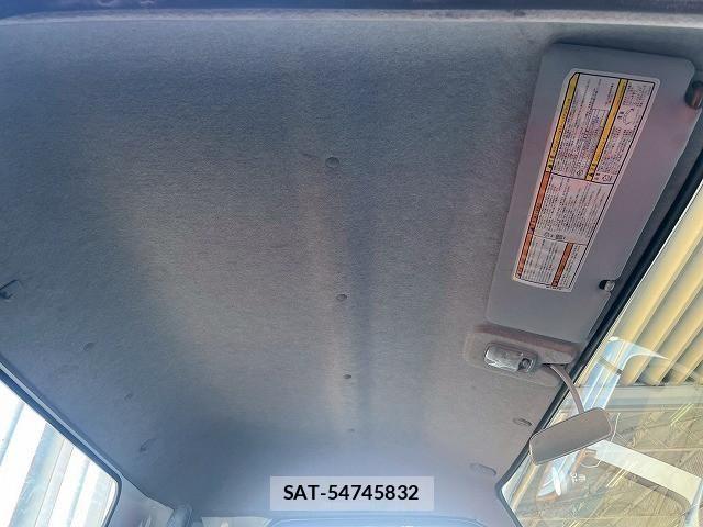 Mitsubishi CANTER 2013-12 4588509-19