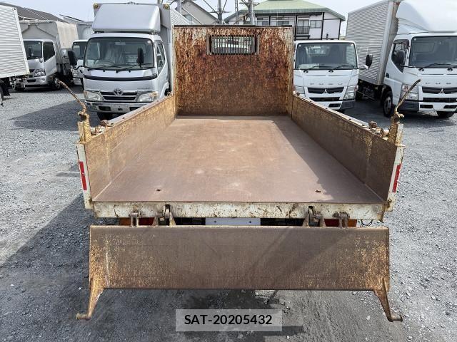 Mitsubishi CANTER 2013-11 4588540-6