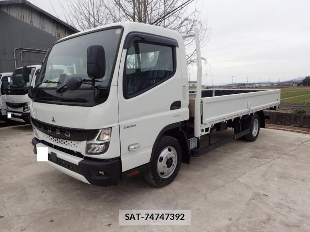 Mitsubishi CANTER 2025-12 4588444-1