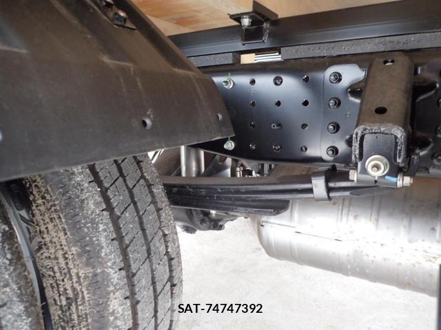 Mitsubishi CANTER 2025-12 4588444-8