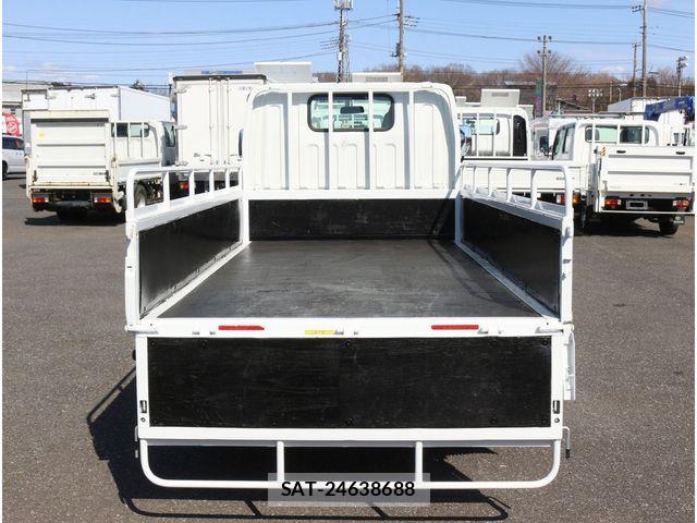 Mitsubishi CANTER 2020-01 4588544-25
