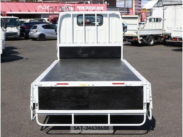 Mitsubishi CANTER 2020-01 4588544-28