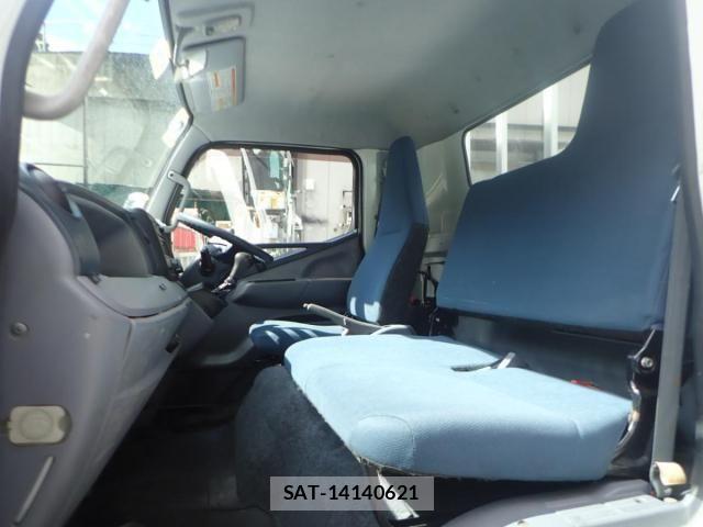 Mitsubishi CANTER 2014-07 4588536-11