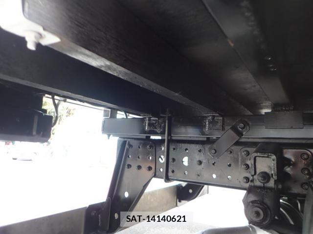 Mitsubishi CANTER 2014-07 4588536-14
