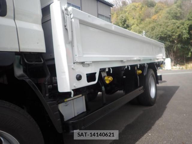 Mitsubishi CANTER 2014-07 4588536-21
