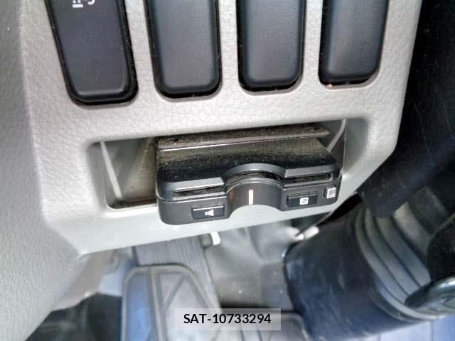 Mitsubishi CANTER 2018-01 4638276-6