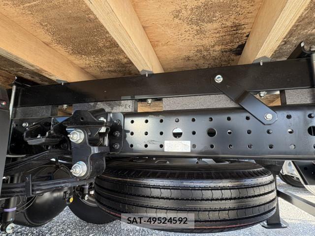 Mitsubishi CANTER 2025-08 4638261-23