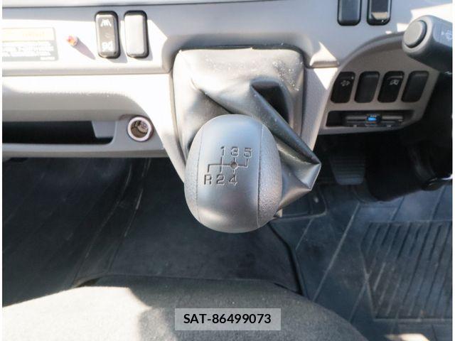 Mitsubishi CANTER 2024-06 4638263-24