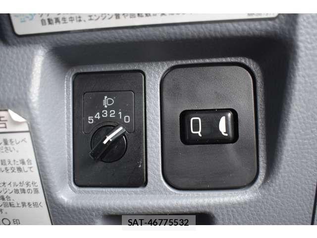 Mitsubishi CANTER 2014-07 4751733-12
