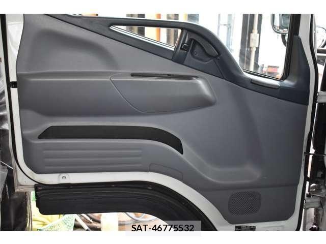Mitsubishi CANTER 2014-07 4751733-21