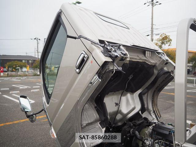 Mitsubishi CANTER 2020-09 4751719-24