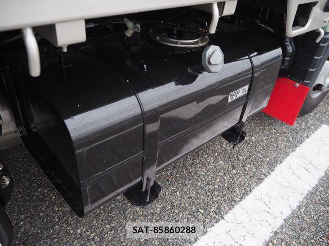Mitsubishi CANTER 2020-09 4751719-27