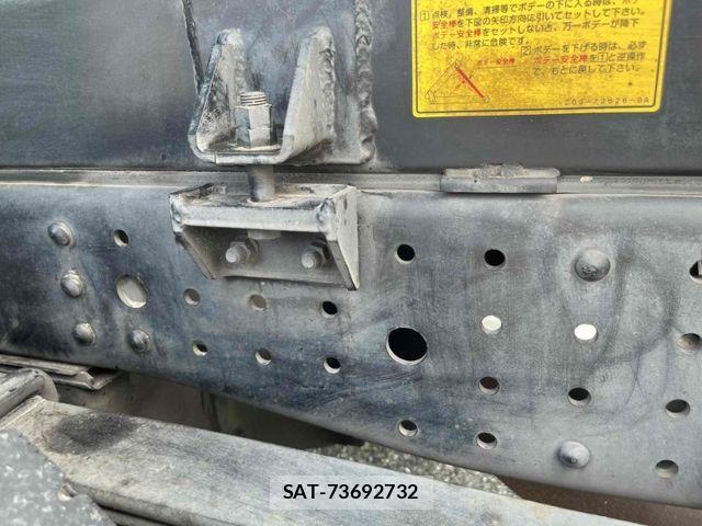Mitsubishi CANTER 2018-02 4751707-28
