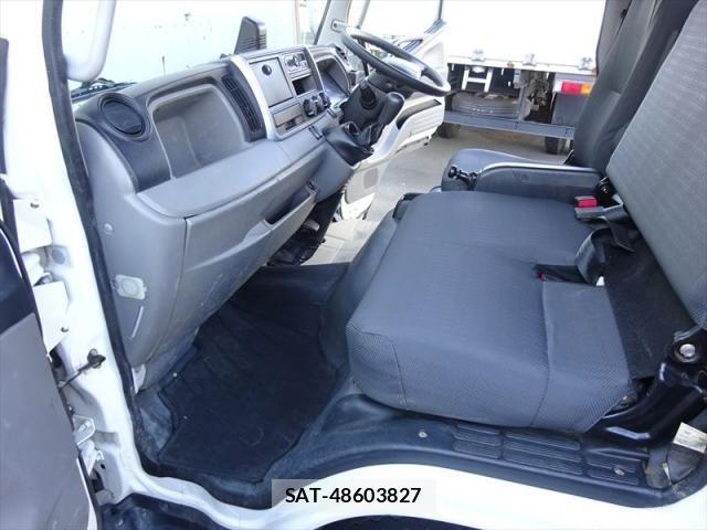 Mitsubishi CANTER 2018-11 4751730-26