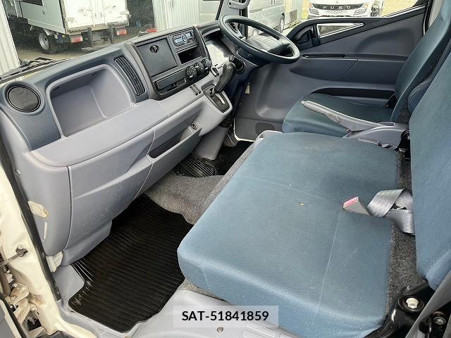 Mitsubishi CANTER 2016-01 4751740-24