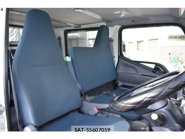 Mitsubishi CANTER 2015-10 4751742-10