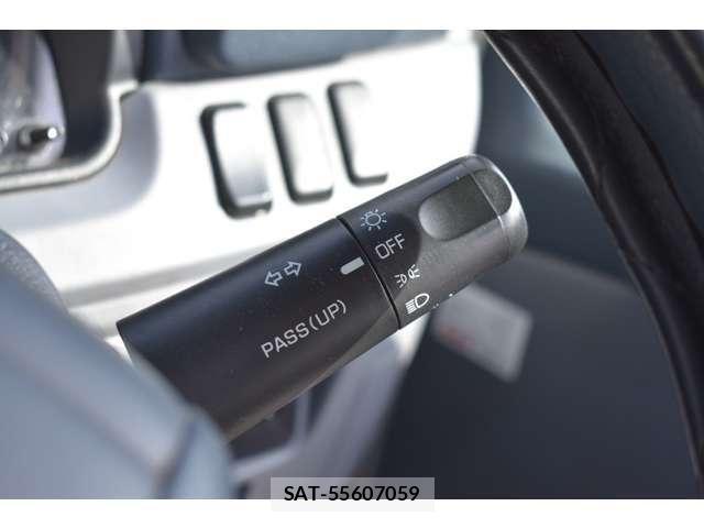 Mitsubishi CANTER 2015-10 4751742-13