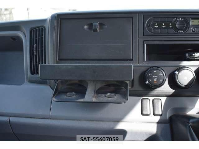 Mitsubishi CANTER 2015-10 4751742-21