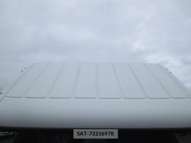 Mitsubishi CANTER 2015-09 4751728-15