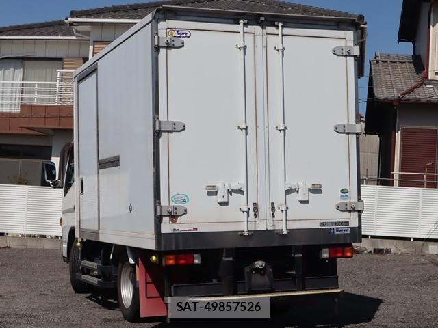 Mitsubishi CANTER 2017-04 4932760-1