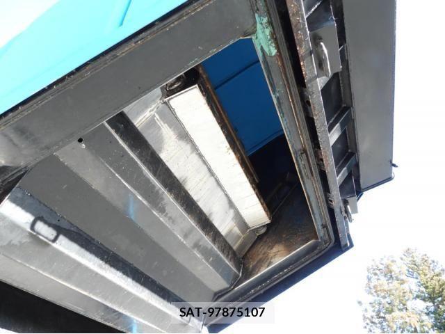 Mitsubishi CANTER 2015-04 4932662-12