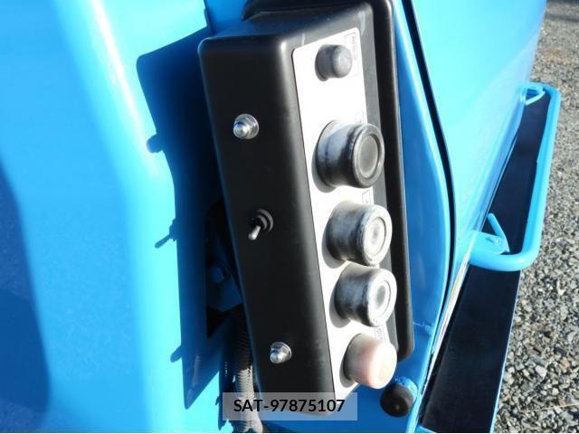 Mitsubishi CANTER 2015-04 4932662-14