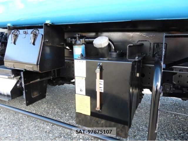 Mitsubishi CANTER 2015-04 4932662-22