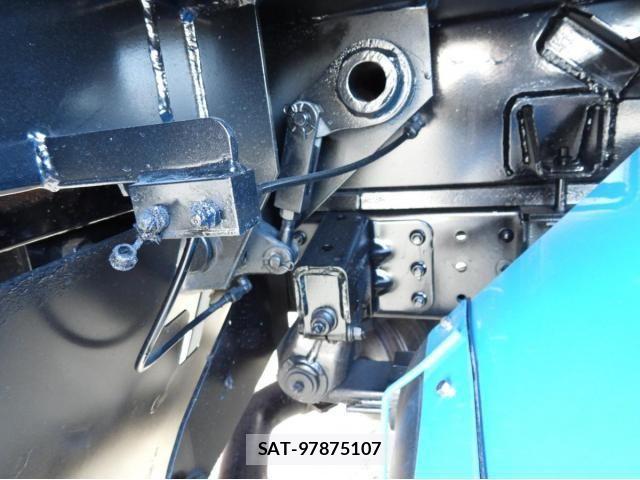 Mitsubishi CANTER 2015-04 4932662-23